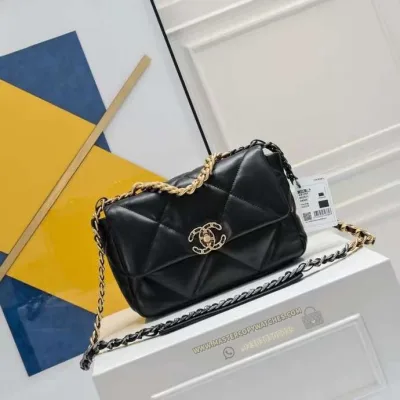 Chanel19 Flap Bag Black