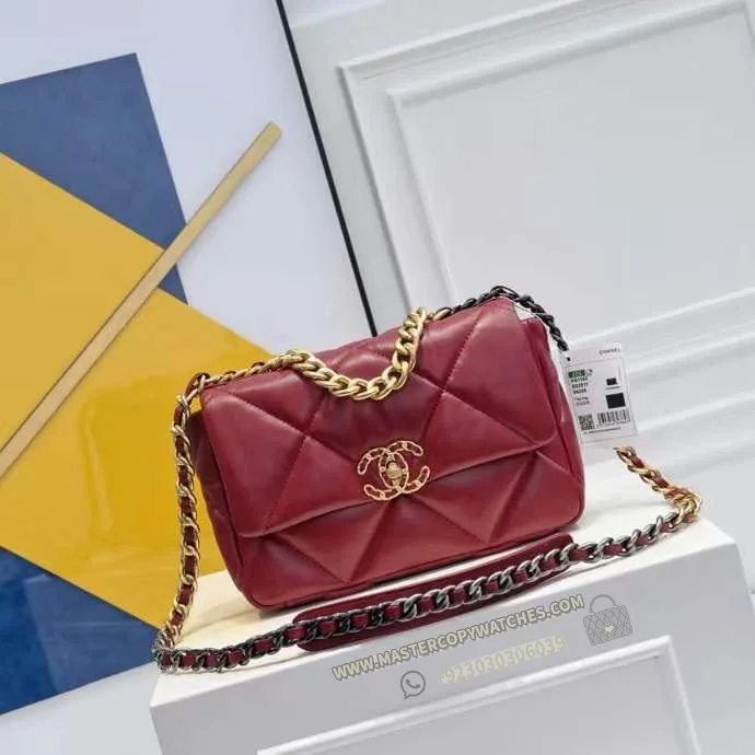 Chanel19 Flap Bag Burgundy