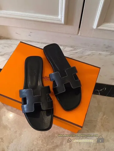 Hermes Ladies Sandals Flat Oran in Black