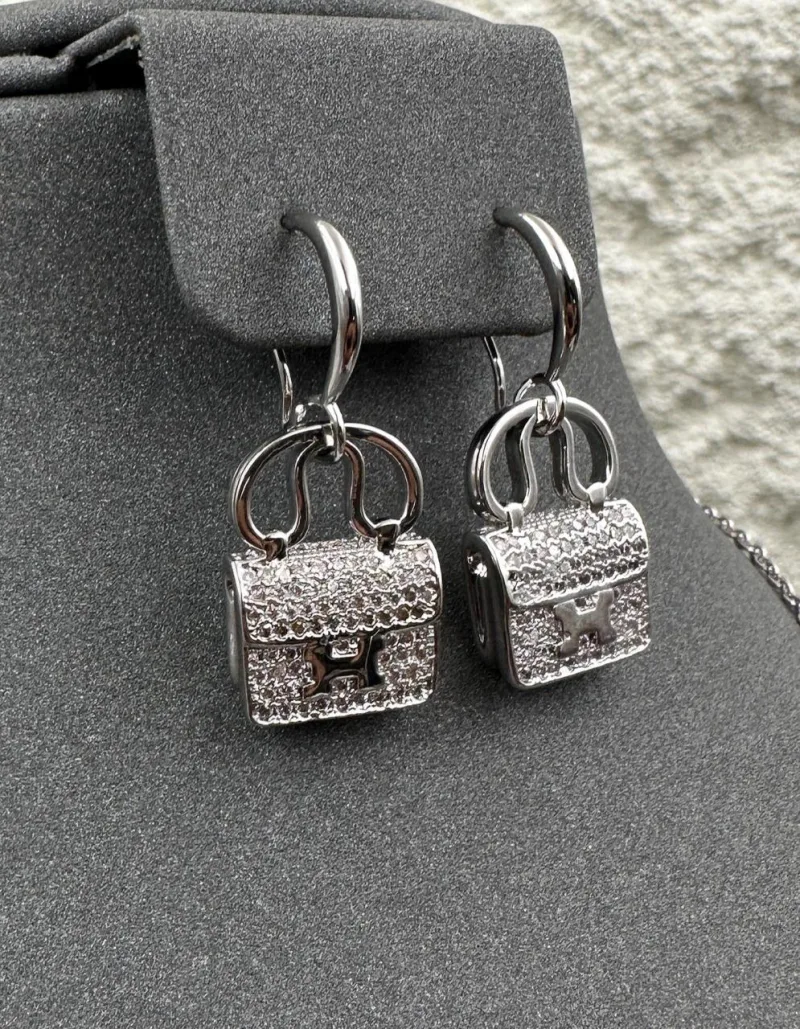 Hermes Amulettes Constance Earrings