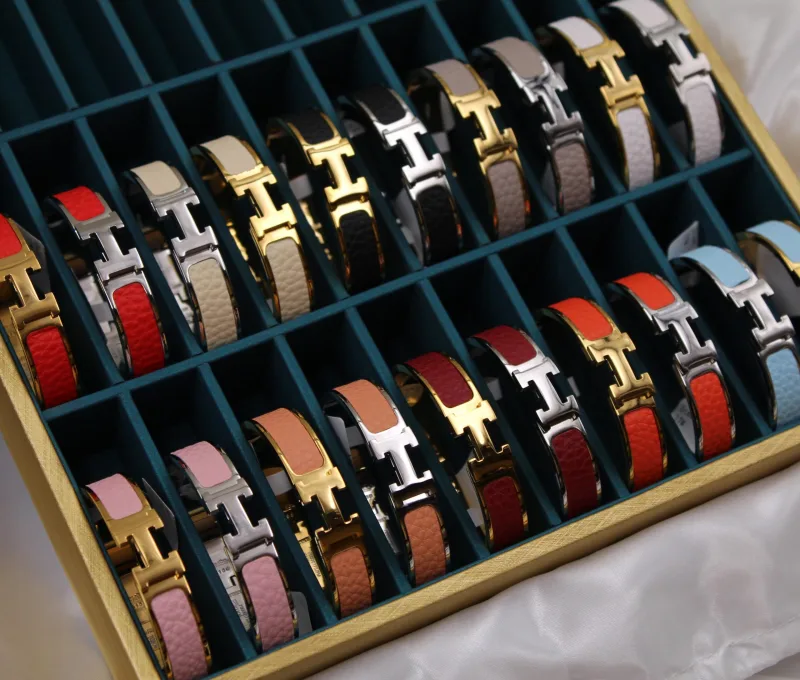 Hermes Clic HH Bracelet For Sale