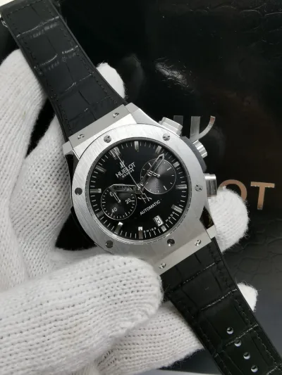 Hublot Classic Fusion 42mm Chronograph Titanium Mens Watch