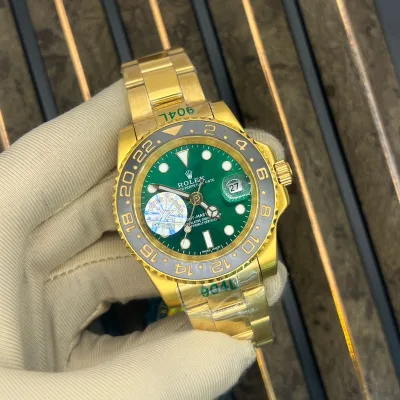ROLEX GMT-MASTER II 116718LN Green