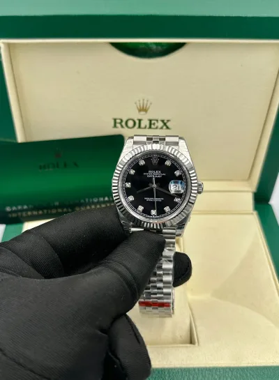 Rolex Datejust 41 126333 Champagne Diamond Dial