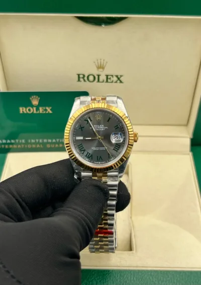 Rolex Oyster Perpetual Cosmograph Black Dial