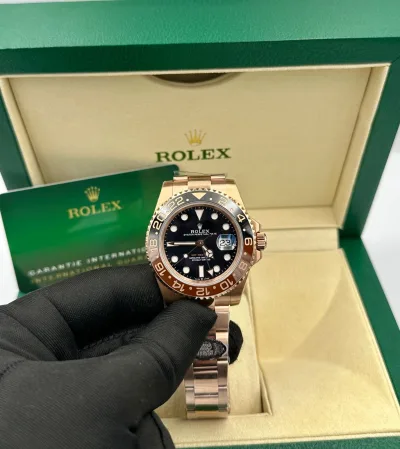 Rolex Oyster Perpetual GMTMaster II Rose Gold 126715CHNR