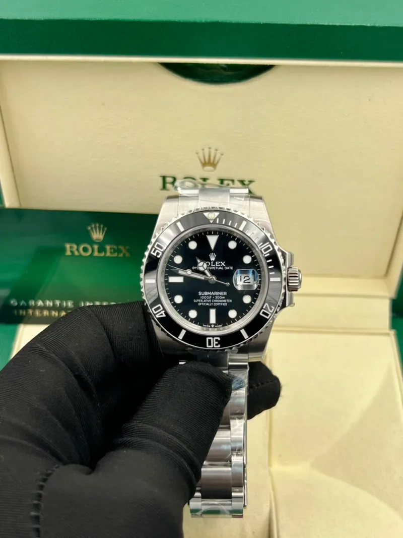 Rolex Submariner Model14060M
